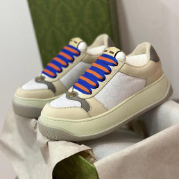 Женские комбинированные кроссовки Gucci 2023-2024 бежевые с фиолетовыми шнурками