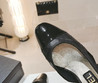 Женские кожаные туфли Chanel 2023-2024 черные