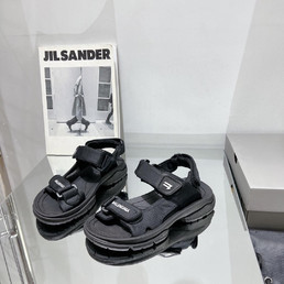 Женские кожаные сандалии Balenciaga 2023-2024 черные