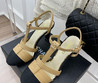 Женские текстильные туфли Chanel 2023-2024 бежевые с черным носом