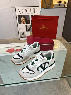 Женские комбинированные кроссовки Valentino 2023-2024 белые с серым