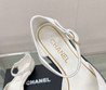 Женские кожаные туфли Chanel Mary Janes 2023-2024 белые с черным носом