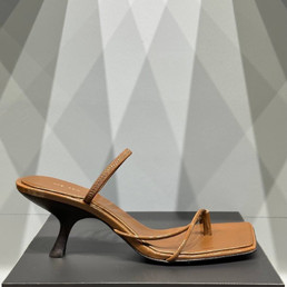 Женские кожаные босоножки The Row 2023-2024 коричневые