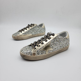 Женские кожаные кроссовки Golden Goose 2023 серебристые блестящие