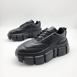 Женские кожаные ботинки Prada 2023 черные