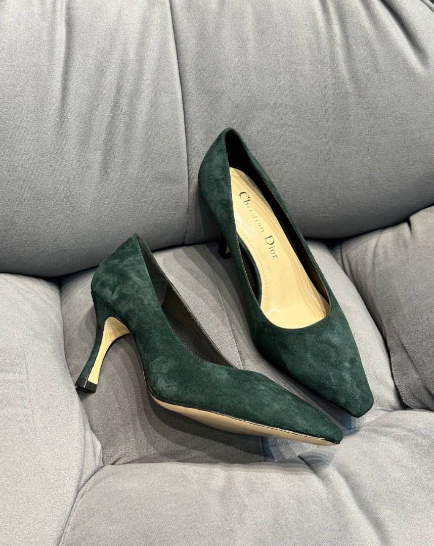 Женские замшевые туфли Christian Dior 2023 зеленые
