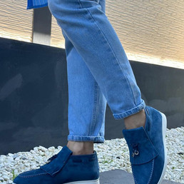 Женские замшевые лоферы Loro Piana 2023 синие