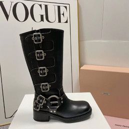 Женские кожаные сапоги Miu Miu 2023 черные