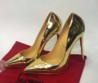 Женские лакированные туфли Christian Louboutin Gold