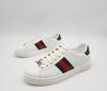 Женские кожаные кроссовки Gucci 2023 белые с красно-зелеными полосами