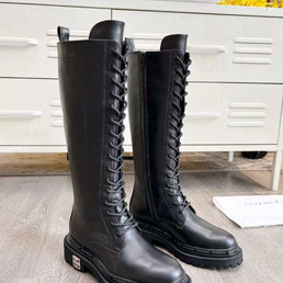 Женские кожаные сапоги Givenchy 2023 черные высокие