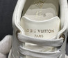 Женские кожаные кроссовки Louis Vuitton 2023 белые с логотипом