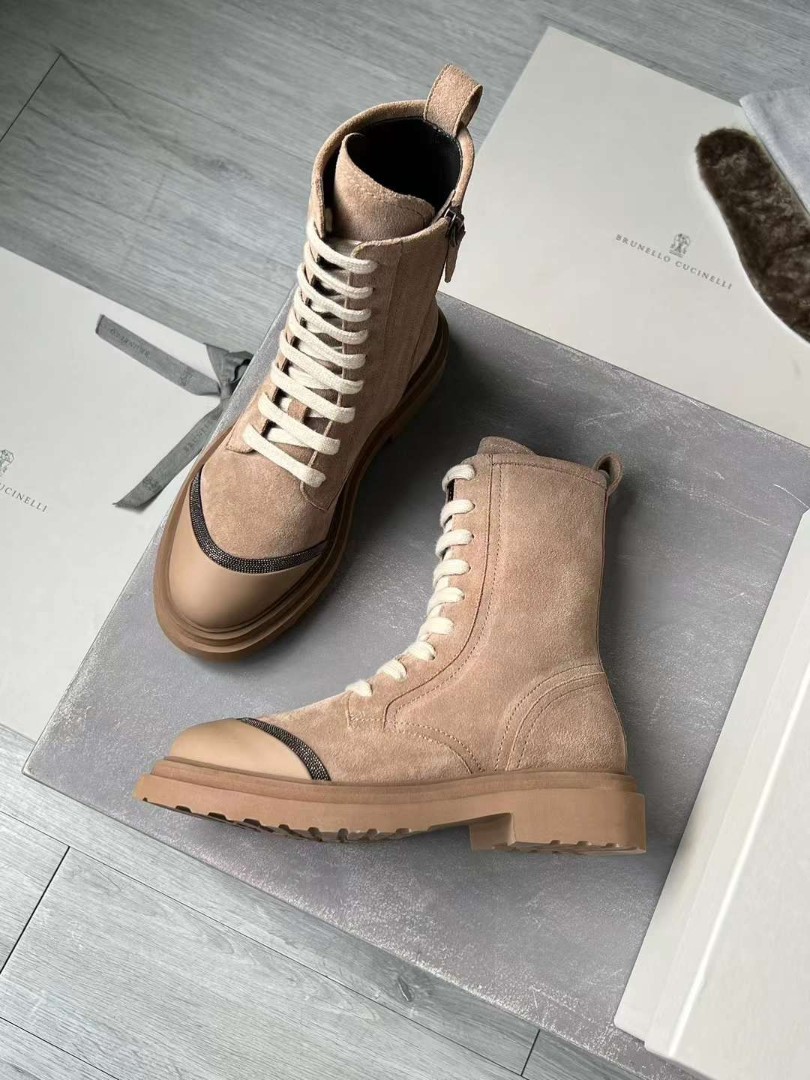 Женские замшевые ботинки Brunello Cucinelli 2023 светло-коричневые со шнурками