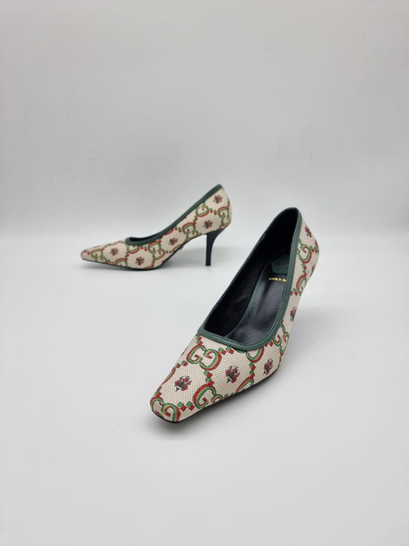 Женские текстильные туфли Gucci 2023 бежевые