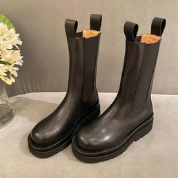 Женские кожаные ботинки Bottega Veneta 2023 черные