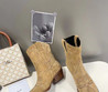Женские замшевые сапоги Celine 2023 коричневые