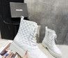 Женские кожаные ботинки Chanel 2023 белые со шнурками