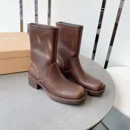 Женские кожаные сапоги Miu Miu коричневые 2023