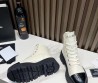 Женские кожаные ботинки Chanel 2023 белые с черным носом