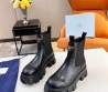 Женские кожаные ботинки Prada 2023 черные с логотипом