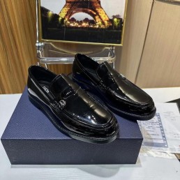 Мужские кожаные лоферы Christian Dior 2023 лакированные