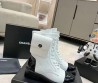 Женские кожаные ботинки Chanel 2023 с лаковым носом белые