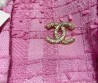 Женский жакет Chanel 2023 розовый с жемчужными пуговицами