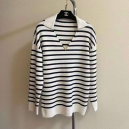 Женский джемпер Valentino 2023 белый в полоску