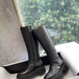 Женские кожаные сапоги Celine 2023 черные подошва 45 мм