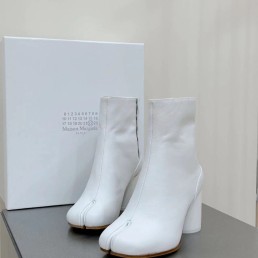 Женские кожаные ботильоны Maison Margiela 2023 белые на каблуке