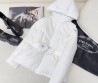 Женский пуховик Prada 2023 с поясом белый