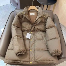 Женский пуховик Celine 2023 удлиненный бежевый