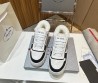 Мужские кожаные кроссовки на меху Prada 2023 белые с черным