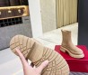 Женские замшевые ботинки Valentino 2023 бежевые