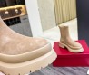 Женские замшевые ботинки Valentino 2023 бежевые