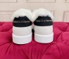 Женские кожаные кроссовки на меху Dolce & Gabbana 2023 белые с черной эмблемой