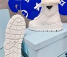 Женские кожаные высокие кроссовки на меху Prada 2023 белые