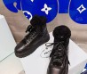 Женские кожаные высокие кроссовки на меху Prada 2023 черные