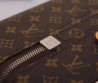 Чемодан Louis Vuitton 2023 коричневый с бежевыми уголками