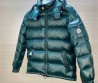 Мужской пуховик Moncler 2023 зеленый