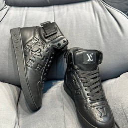 Женские высокие кроссовки Louis Vuitton 2023 черные