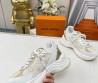 Женские комбинированные кроссовки Louis Vuitton 2023 белые с золотым