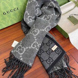 Шерстяной шарф Gucci 2023 серый с принтом