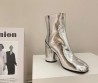 Женские кожаные ботильоны Maison Margiela 2023 серебристые