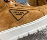 Женские замшевые ботинки на меху Prada 2023 коричневые