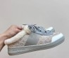 Женские комбинированные кроссовки на меху Louis Vuitton 2023 бежевые
