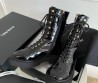 Женские кожаные ботинки Chanel 2023 лакированные черные