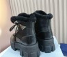 Женские кожаные ботинки на меху Prada 2023 черные