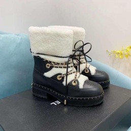 Женские комбинированные сапоги Chanel 2023 черные с бежевым