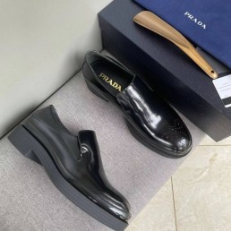 Мужские кожаные туфли Prada 2023 черные